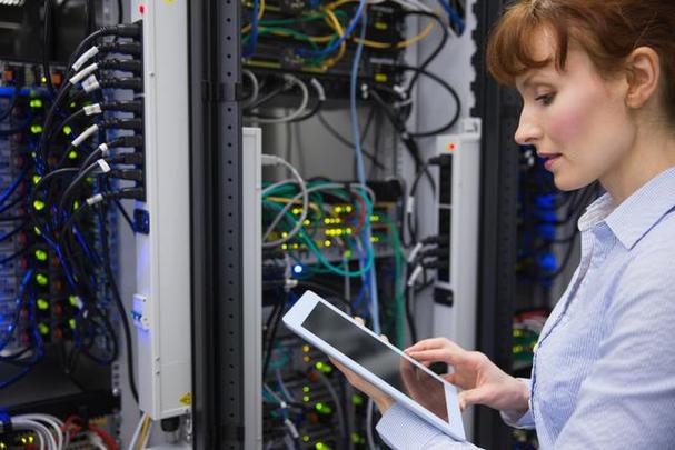 网络工程专业 中分考生的就业前景与机械专业对比分析
